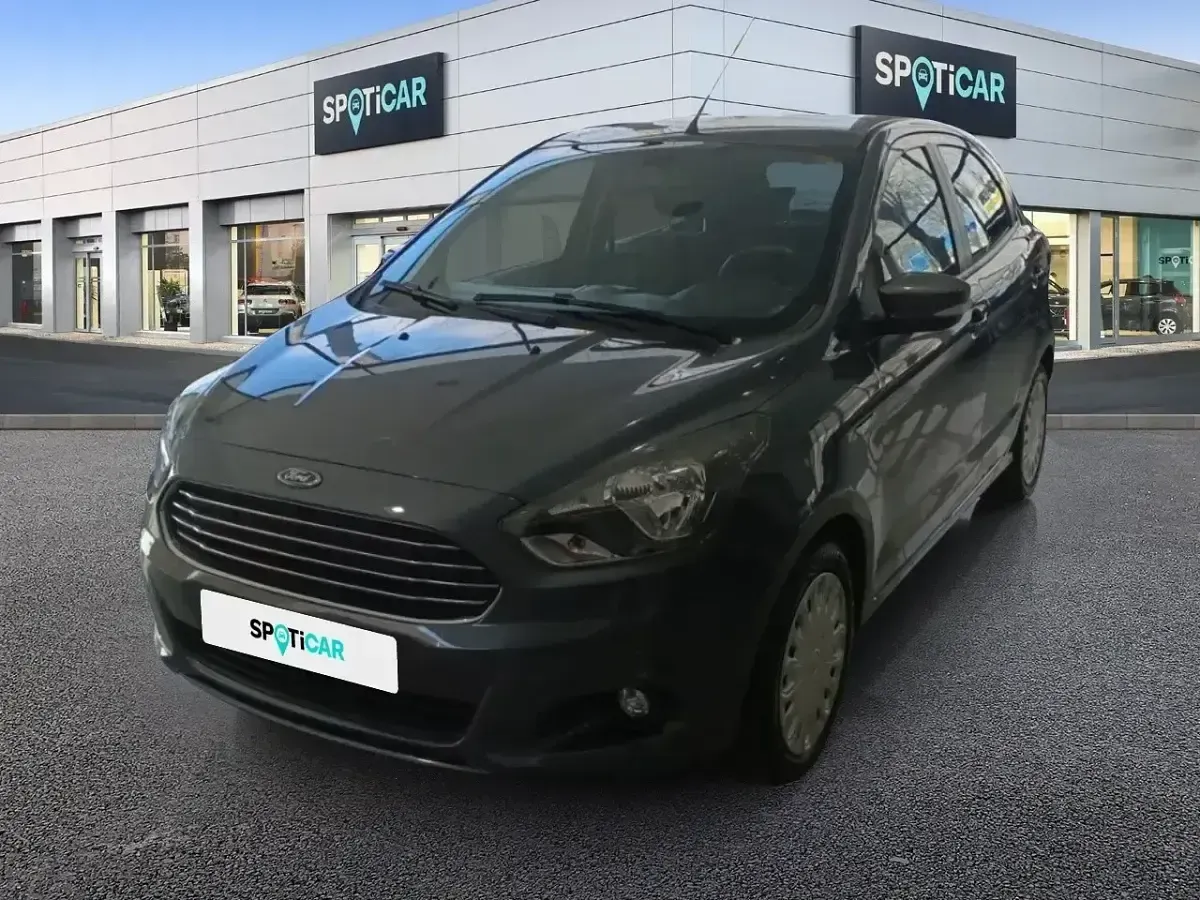 Usado Ford Ka 70 CV (51 kW) 2018 Gris Berlina