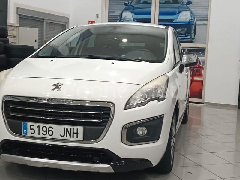 Blanco Usado 2015 Peugeot 3008 Access Berlina | 4999 € (Buen precio) - Imagen 1/4