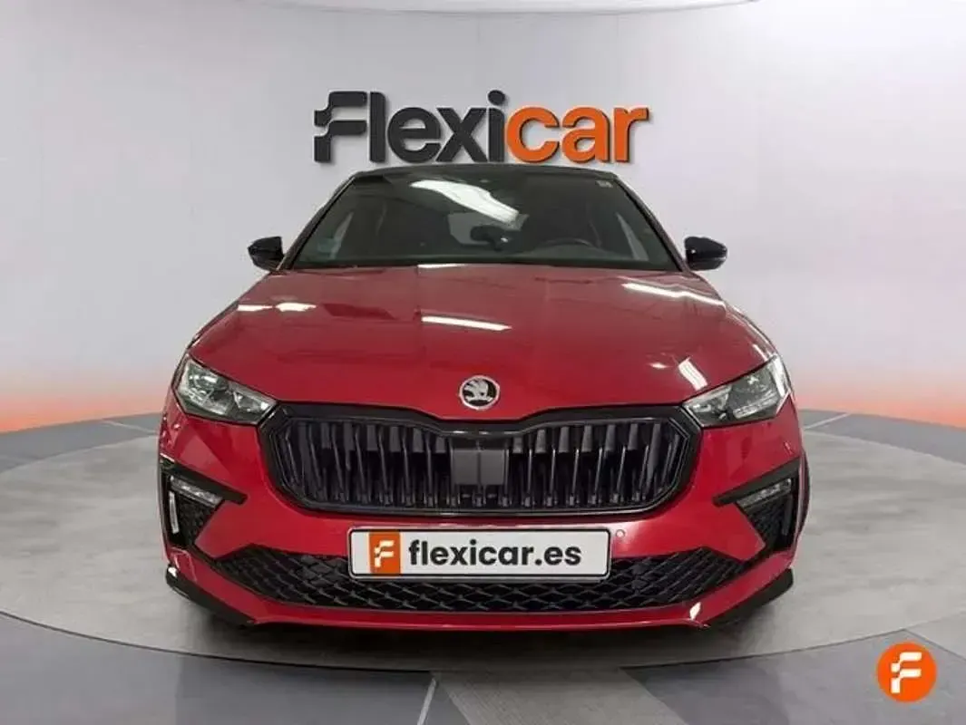 Usado Skoda Scala Monte Carlo 116 CV (85 kW) 2024 Rojo Utilitario