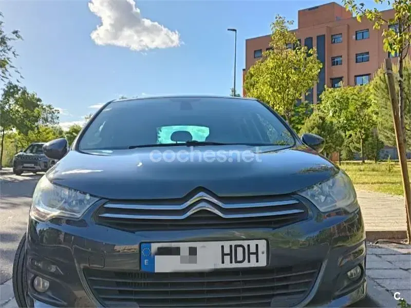Usado Citroën C4 Seduction 92 CV (67 kW) 2011 Gris / plata Berlina