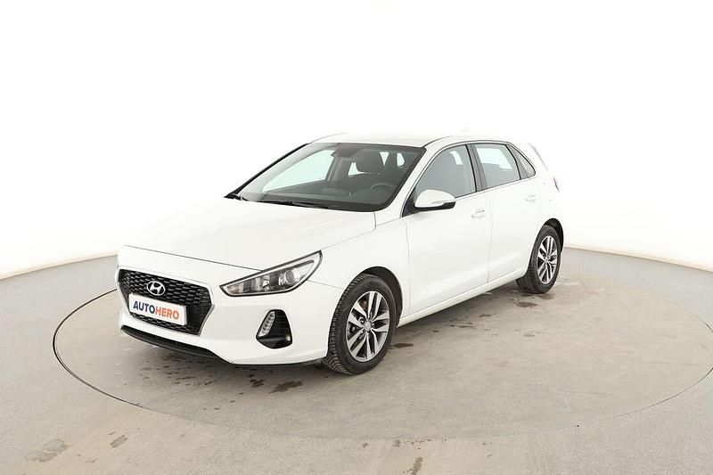 Blanco Usado 2017 Hyundai i30 Utilitario | 12.899 € (Precio justo) - Imagen 1/3