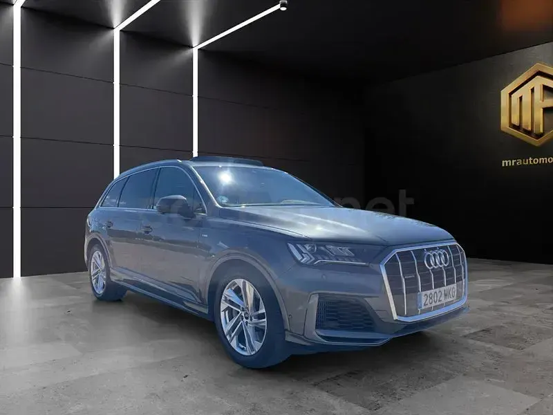 Usado Audi Q7 S-Line 381 CV (280 kW) 2023 Gris / plata SUV