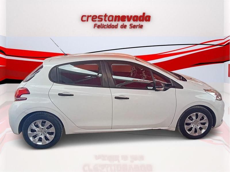 Usado Peugeot 208 Access 75 CV (55 kW) 2016 Blanco Utilitario