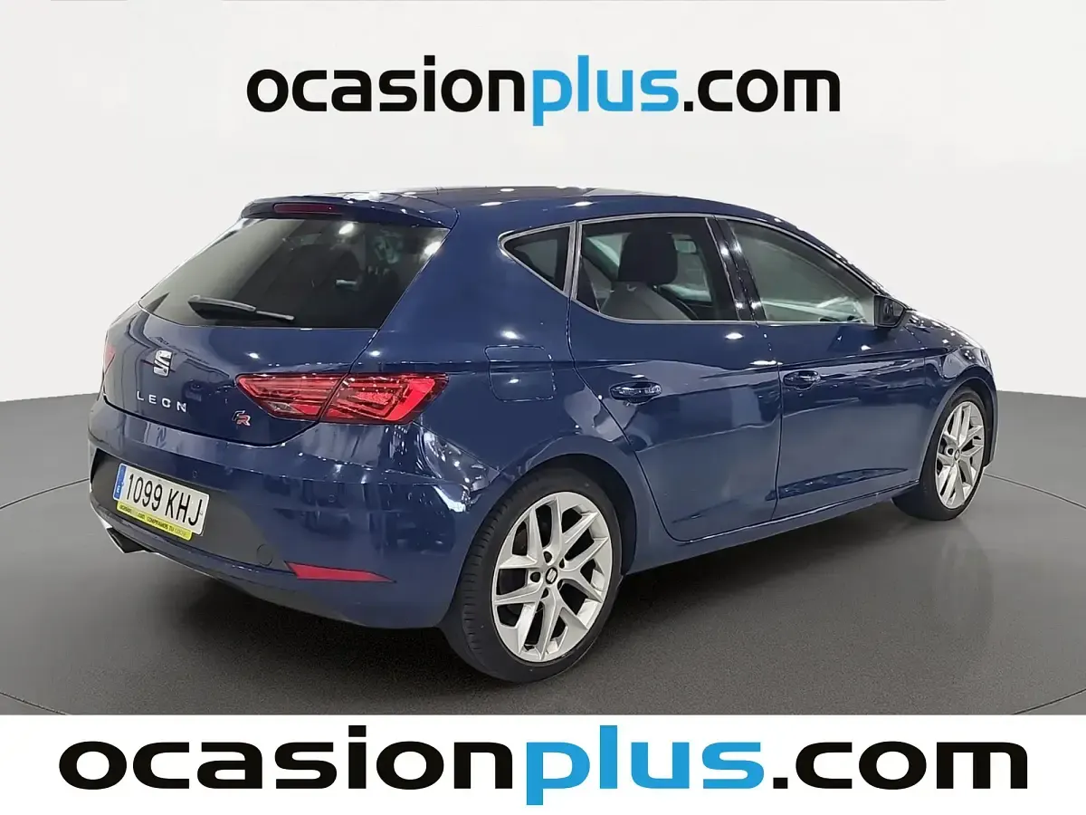Usado Seat Leon FR 150 CV (110 kW) 2018 Azul Utilitario