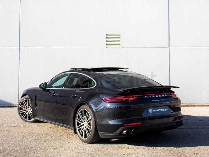 Usado Porsche Panamera Turbo 550 CV (404 kW) 2017 Negro Berlina