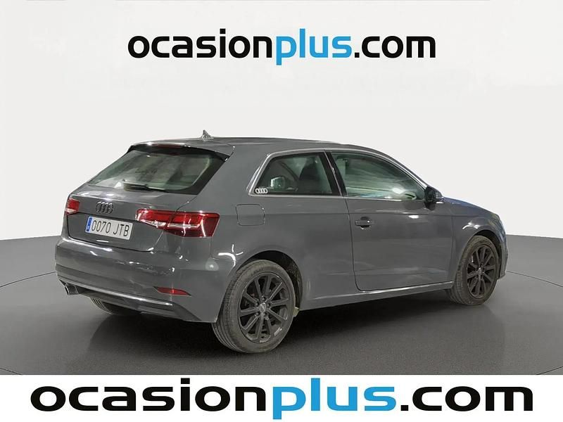 Käytetty Audi A3 Design 110 HP (80 kW) 2016 Harmaa Viistoperä