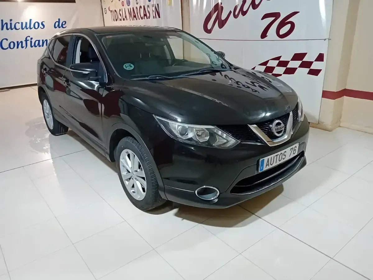 Usado Nissan Qashqai Acenta 110 CV (80 kW) 2015 Negro SUV