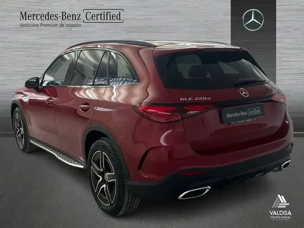 Usado Mercedes GLC220 197 CV (144 kW) 2025 Manufaktur rojo patagonia SUV