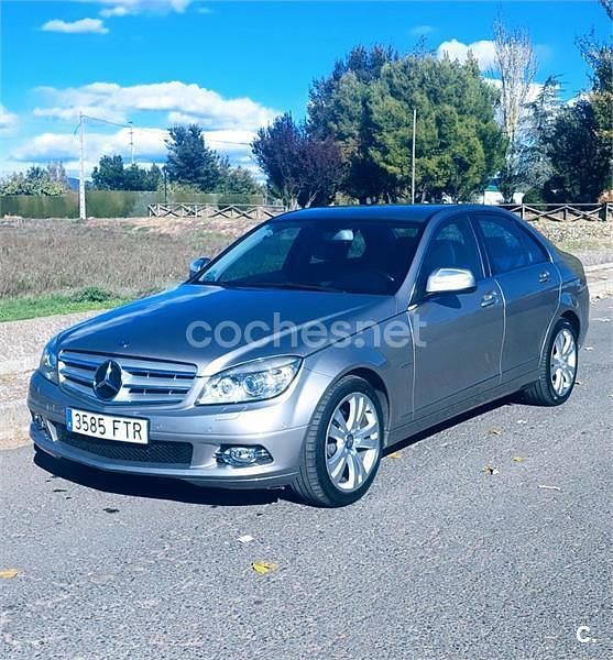 Beige Usado 2007 Mercedes C220 Avantgarde Berlina | 8499 € (Precio justo) - Imagen 1/4