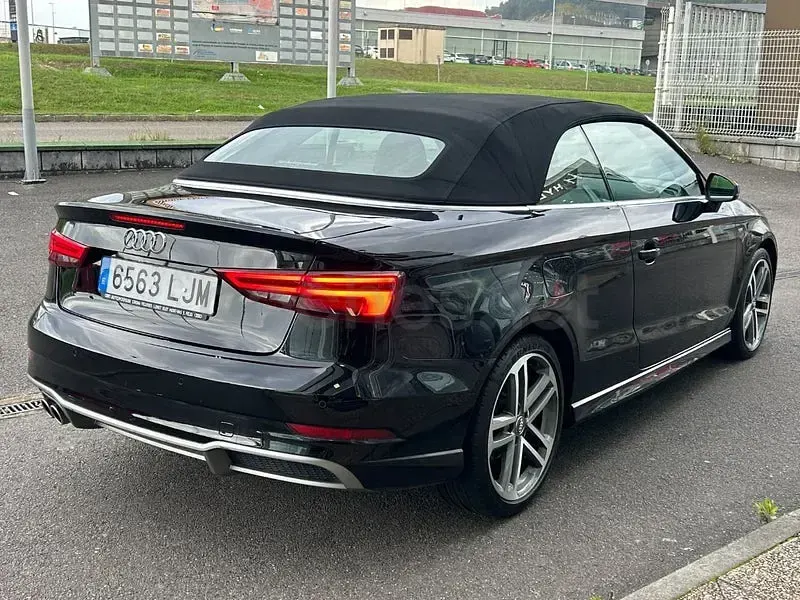 Usado Audi A3 Cabriolet S-Line 150 CV (110 kW) 2020 Negro Descapotable