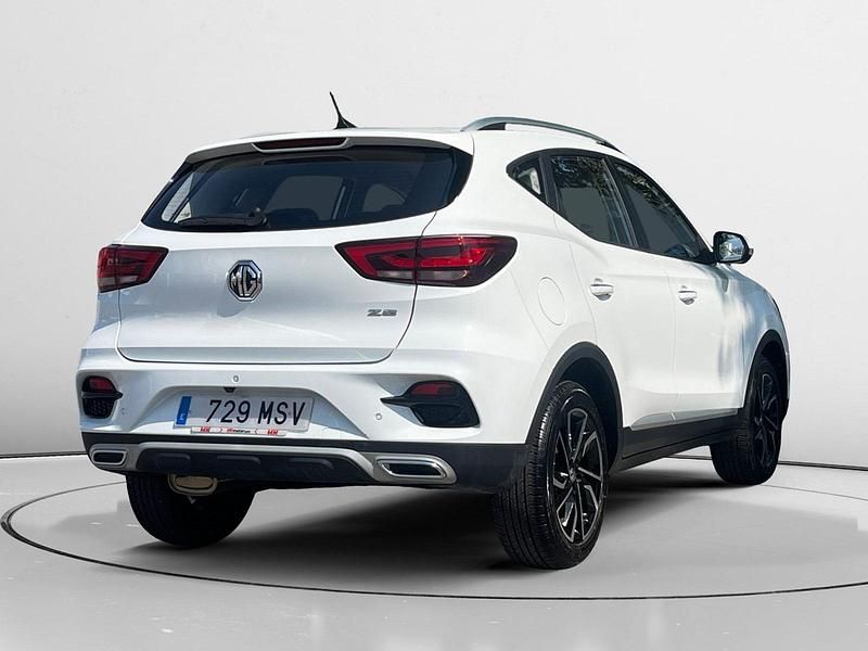 Usado MG ZS Luxury 107 CV (78 kW) 2024 Blanco Berlina