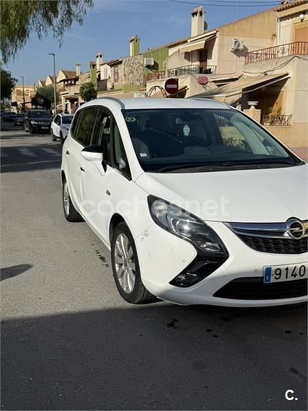 Usado Opel Zafira Tourer Expression 110 CV (80 kW) 2012 Blanco Monovolumen