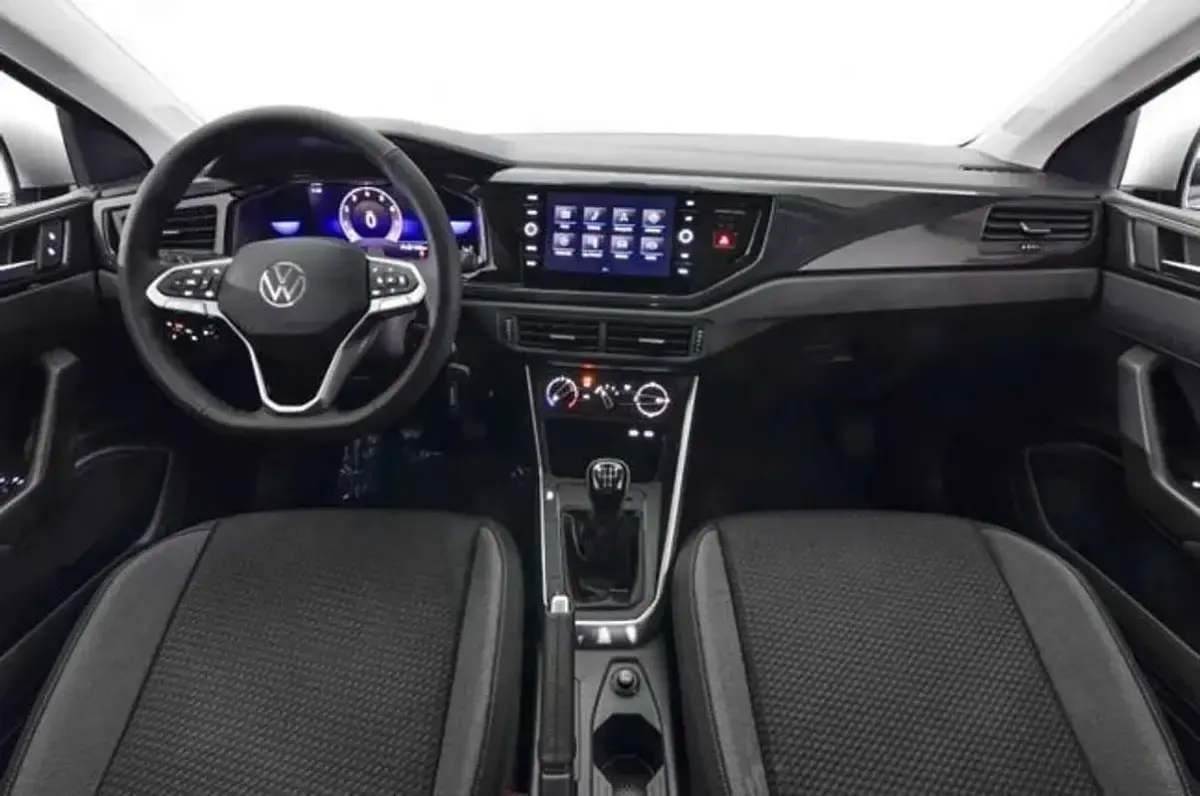 Usado VW Polo 95 CV (69 kW) 2025 Rojo Utilitario