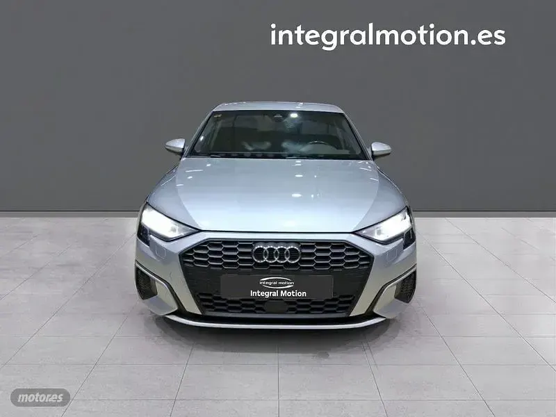 Usado Audi A3 Business 108 CV (79 kW) 2021 Gris Berlina