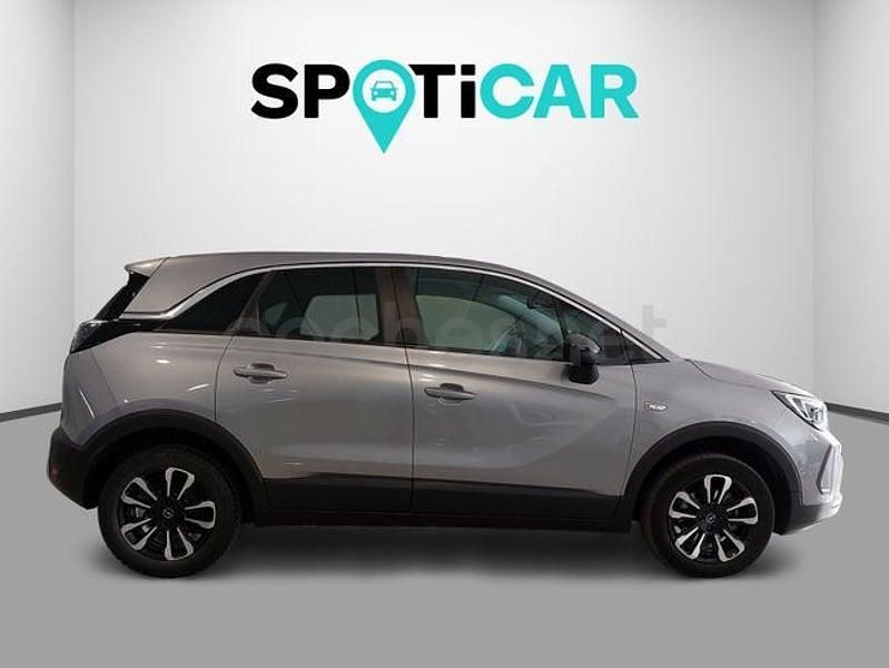 Usado Opel Crossland X Business Elegance 130 CV (95 kW) 2021 Gris / plata SUV
