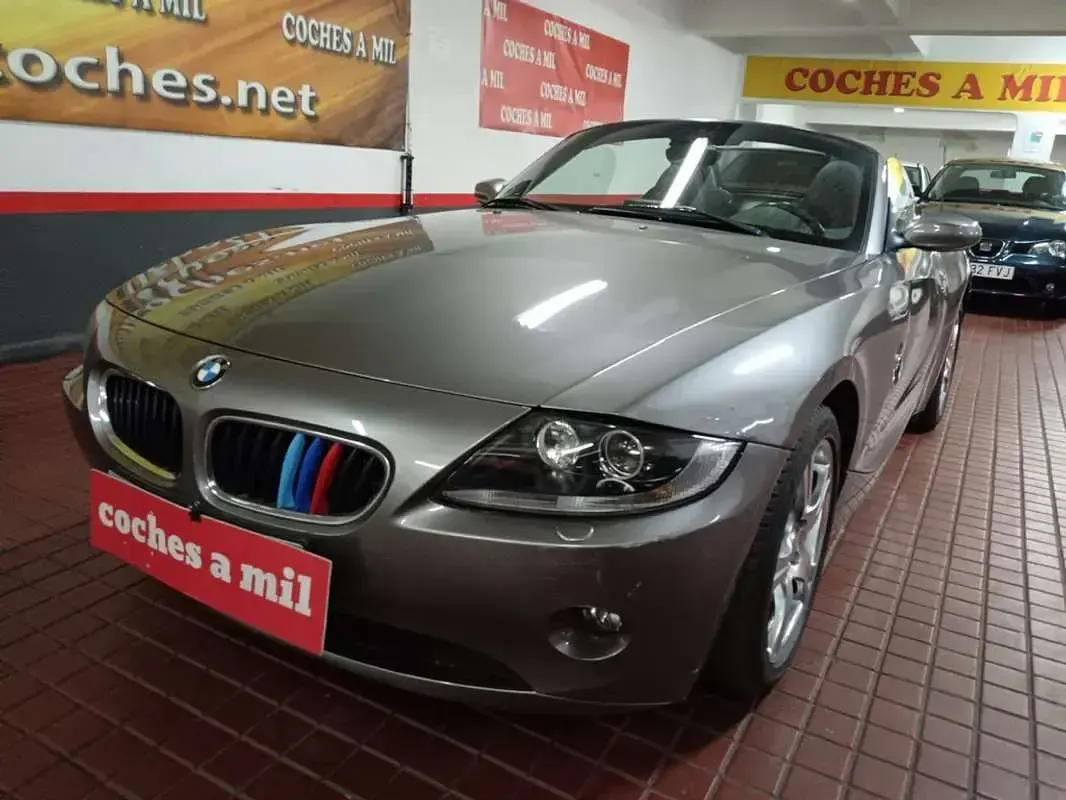 Usado BMW Z4 192 CV (141 kW) 2005 Gris Descapotable
