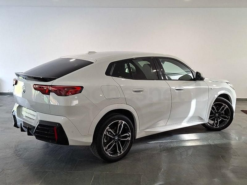 Usado BMW X2 Luxury Line 150 CV (110 kW) 2025 Blanco SUV