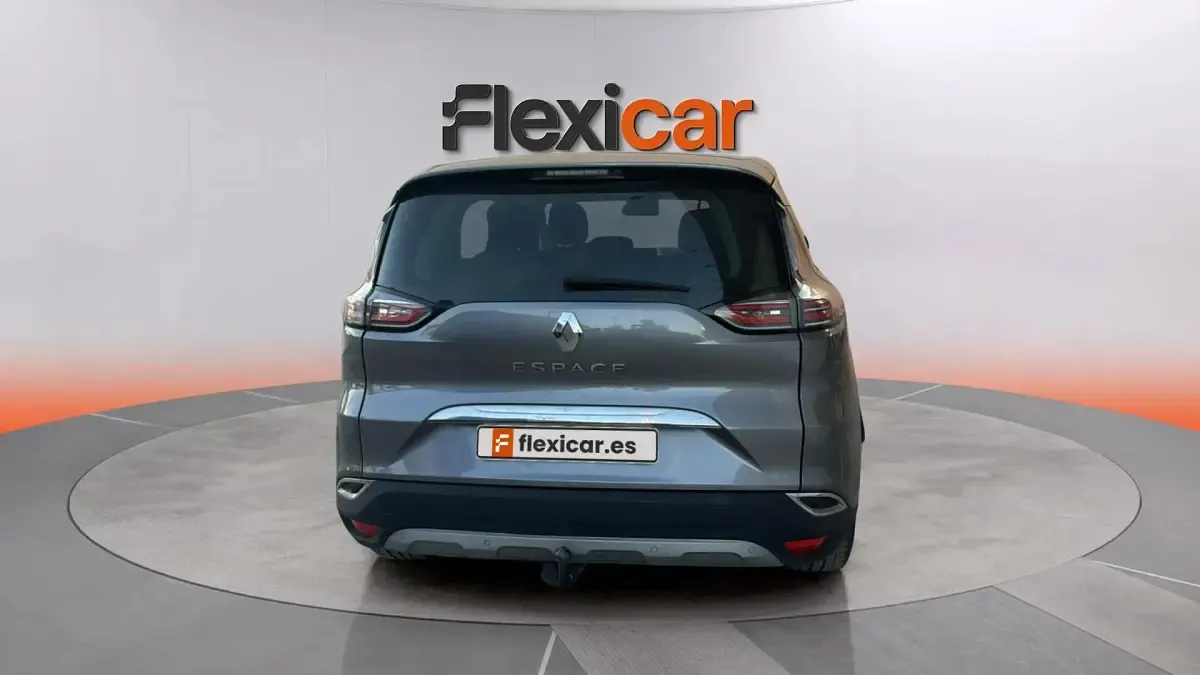 Usado Renault Espace Zen 160 CV (117 kW) 2018 Gris Monovolumen