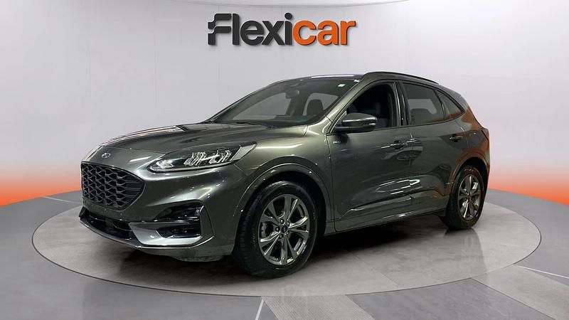 Usado Ford Kuga ST-Line 120 CV (88 kW) 2024 Gris SUV