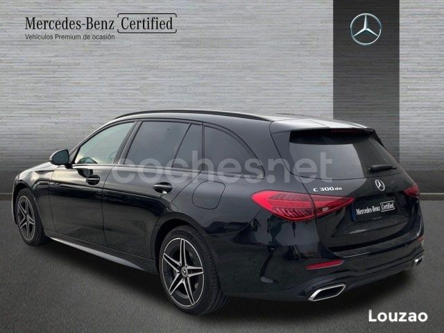 Usado Mercedes C300e AMG line 313 CV (230 kW) 2024 Negro Familiar