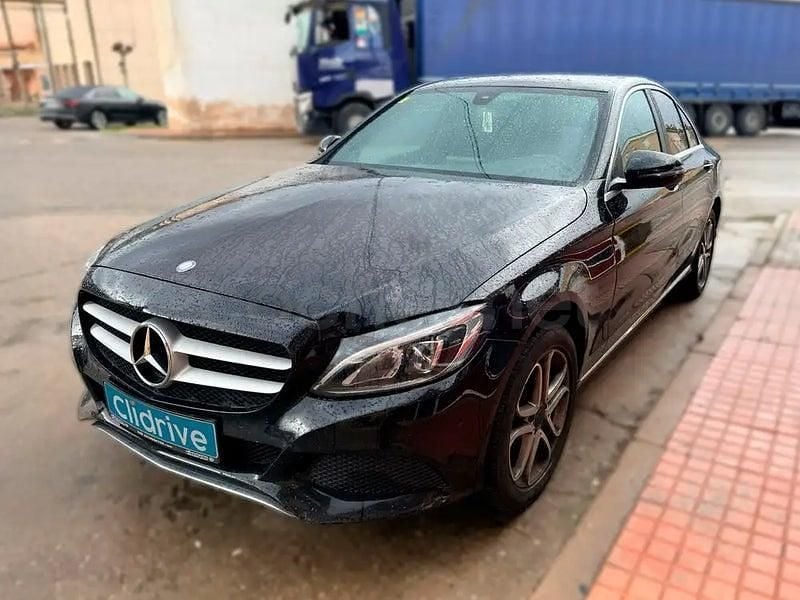 Usado Mercedes C220 170 HP (125 kW) 2014 Preto Sedan