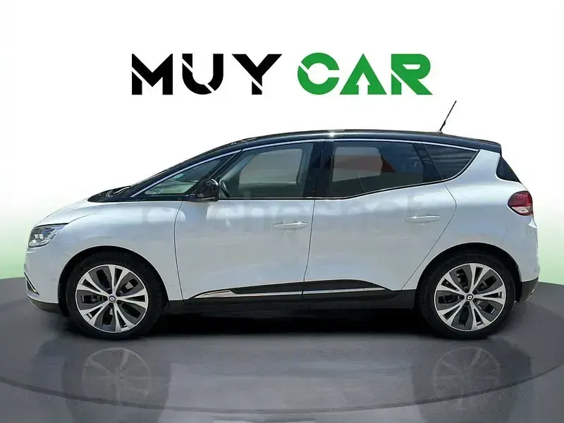 Usado Renault Scénic III Zen 130 CV (95 kW) 2017 Blanco Monovolumen