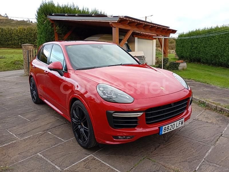 Rojo Usado 2015 Porsche Cayenne GTS SUV | 52.490 € (Caro) - Imagen 1/4