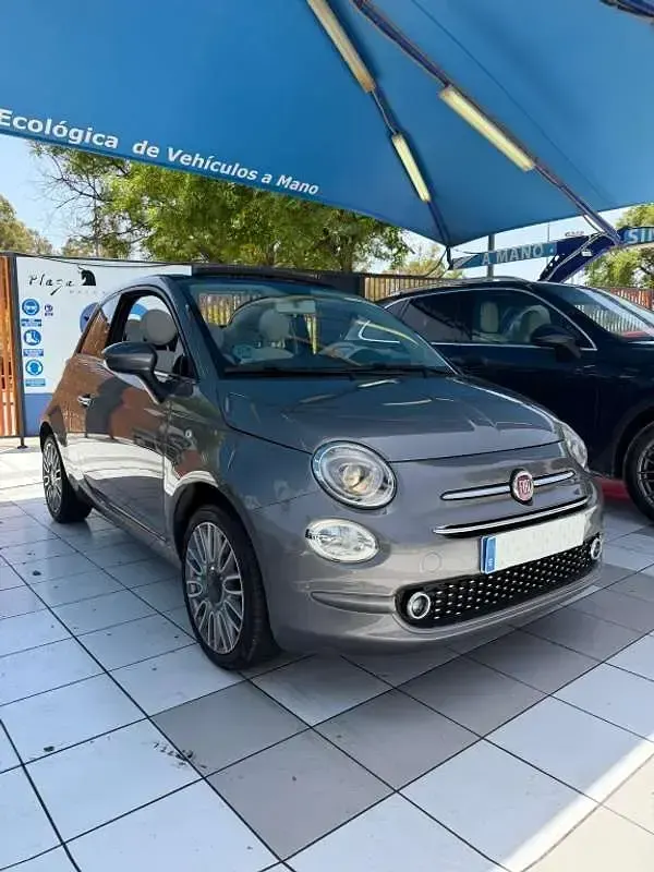 Usado Fiat 500C Lounge 69 CV (50 kW) 2018 Gris Descapotable