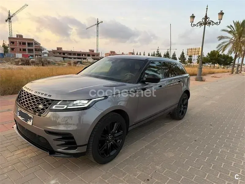 Usado Land Rover Range Rover Velar R-Dynamic 204 CV (150 kW) 2021 Gris / plata SUV