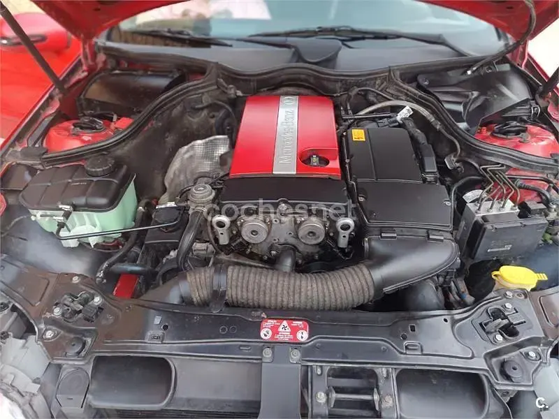 Usado Mercedes C180 143 CV (105 kW) 2002 Rojo Berlina