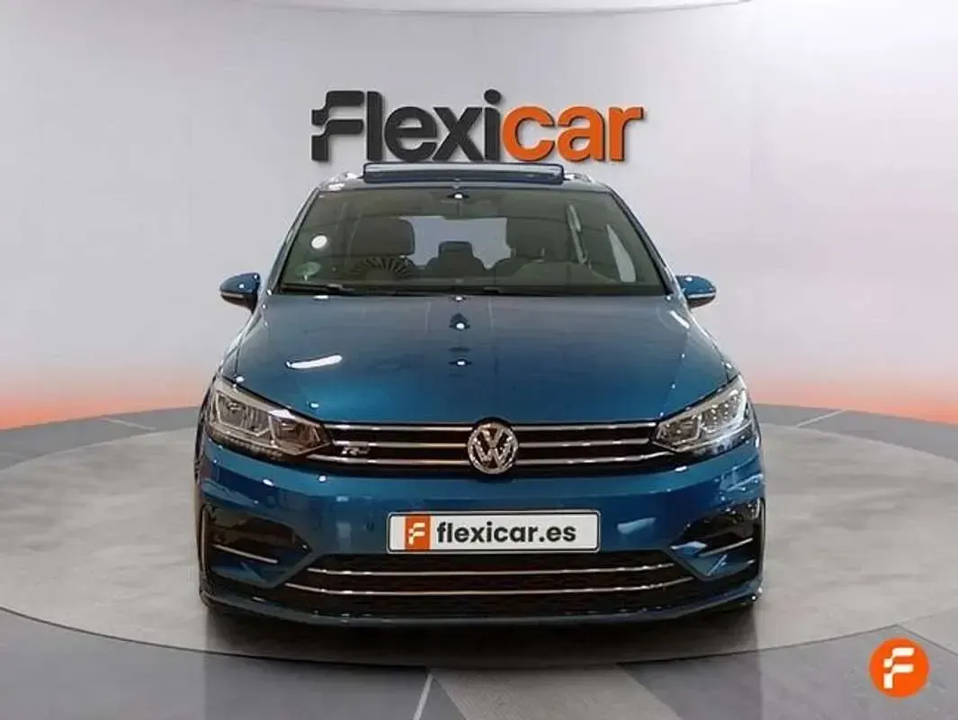 Usado VW Touran Sport 150 CV (110 kW) 2019 Azul Monovolumen