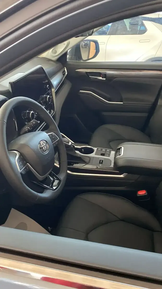 Usado Toyota Highlander Advance 248 CV (182 kW) 2023 Azul SUV