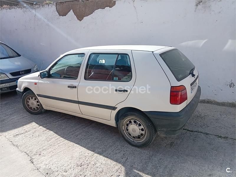 Usado VW Golf III 64 CV (47 kW) 1993 Blanco Berlina