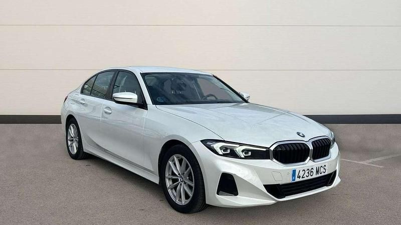Usado BMW 318 Comfort Edition 151 CV (111 kW) 2022 Blanco Berlina