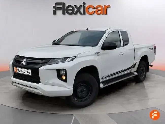 Usado Mitsubishi L200 150 CV (110 kW) 2020 Blanco Pickup/Camioneta