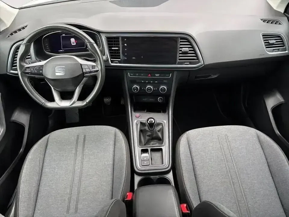 Usado Seat Ateca Style 150 CV (110 kW) 2023 Blanco SUV