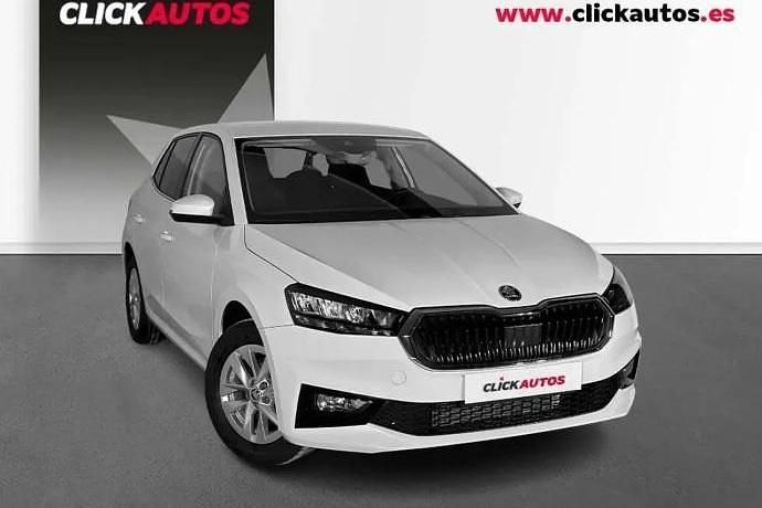 Usado Skoda Fabia Selection 115 CV (84 kW) 2025 Blanco Utilitario