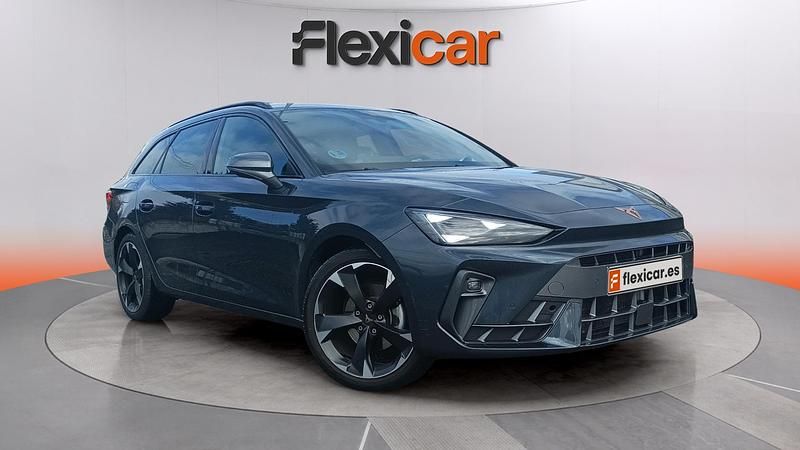 Usado Cupra Leon 150 CV (110 kW) 2025 Beige Familiar