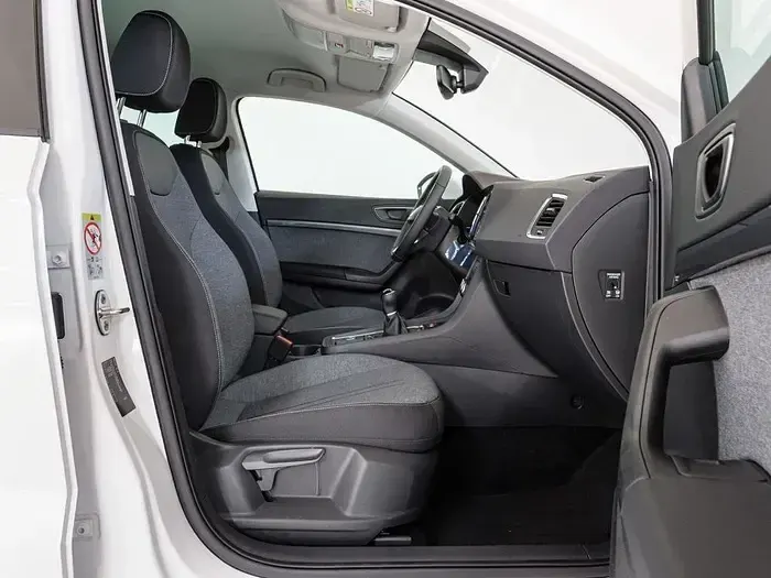 Usado Seat Ateca Style 150 CV (110 kW) 2025 Blanco SUV