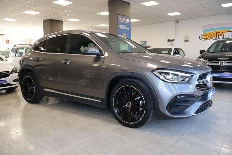 Usado Mercedes GLA200 150 CV (110 kW) 2020 Gris SUV
