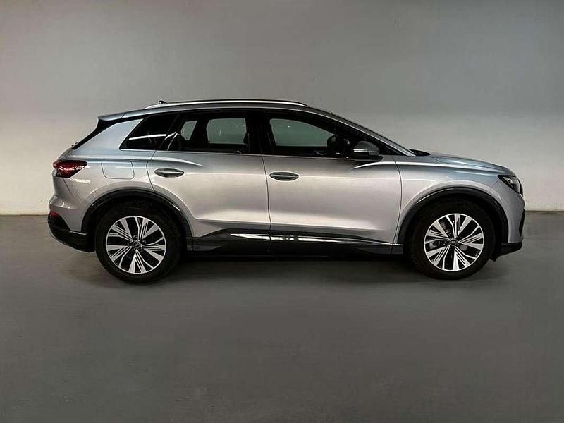 Usado Audi Q4 e-tron Advanced Plus 150 kW (204 CV) 2025 Plateado SUV