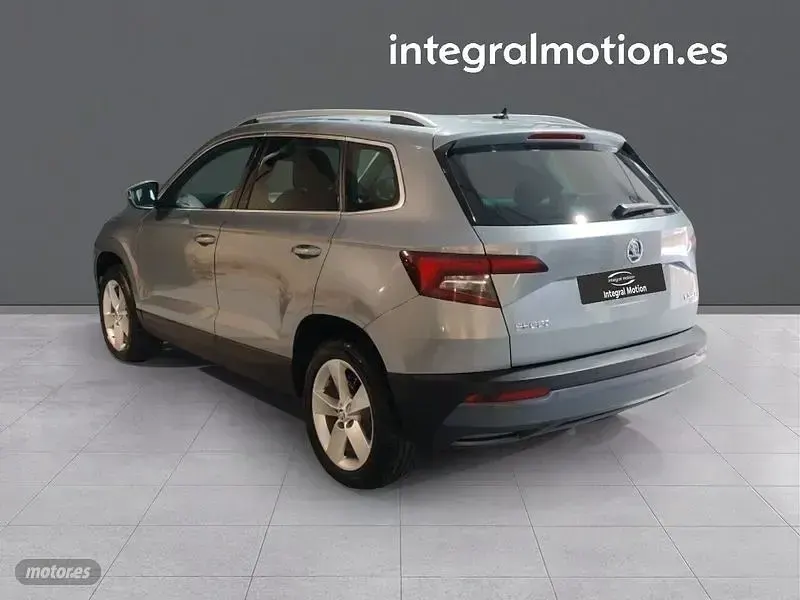 Usado Skoda Karoq Ambition 115 CV (84 kW) 2018 Gris SUV