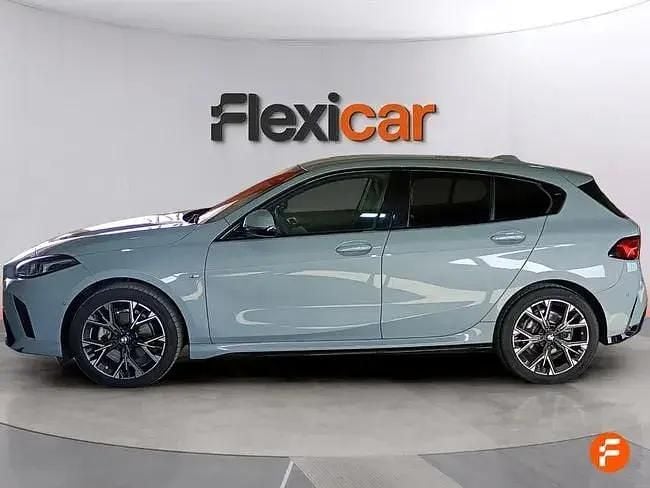 Usado BMW 116 122 CV (89 kW) 2025 Gris Utilitario