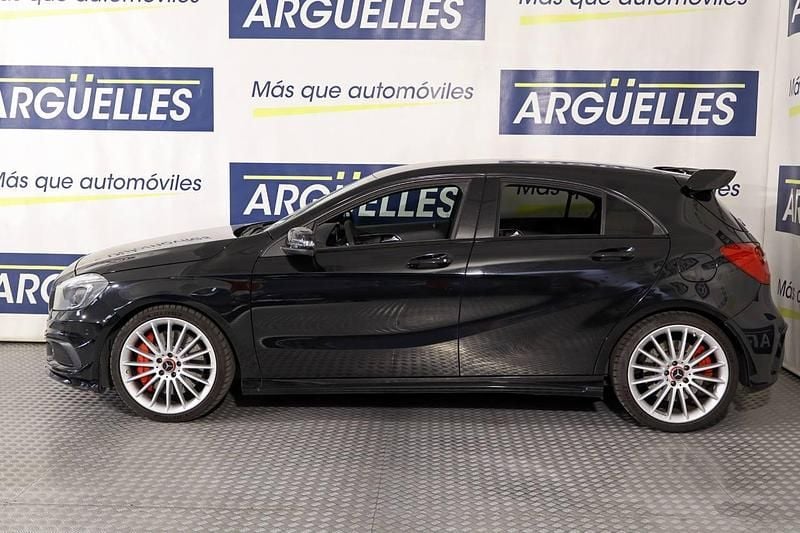 Usado Mercedes A45 AMG AMG 360 CV (264 kW) 2014 Negro metalizado Utilitario