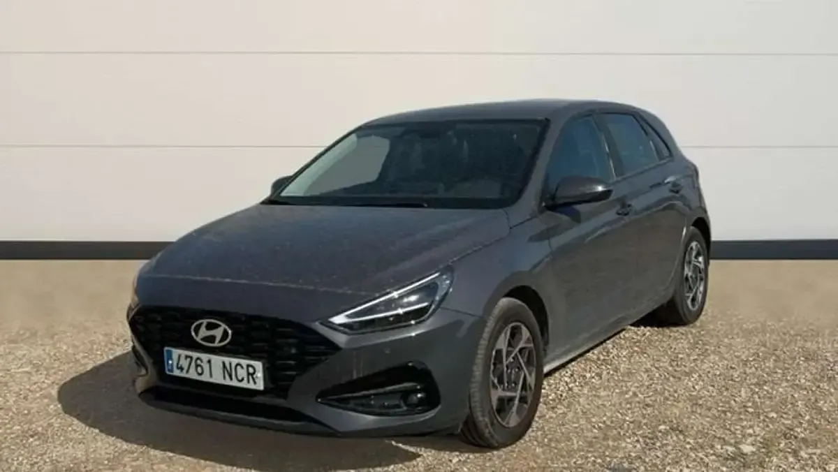 Usado Hyundai i30 N Line 97 CV (71 kW) 2025 Gris Utilitario