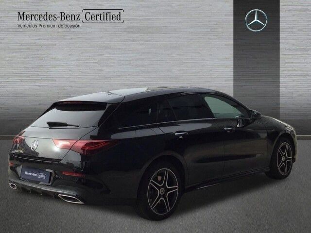 Usado Mercedes CLA250e Shooting Brake AMG line 218 CV (160 kW) 2024 Negro Familiar