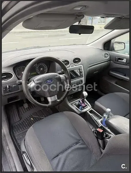 Usado Ford Focus Sport 136 CV (100 kW) 2005 Negro Berlina