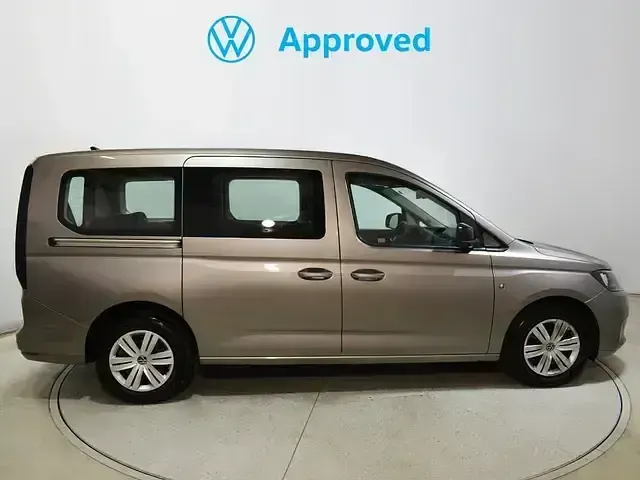 Usado VW Caddy 102 CV (75 kW) 2025 Beige Monovolumen