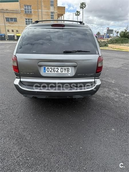 Usado Chrysler Grand Voyager Limited 150 CV (110 kW) 2006 Gris / plata Monovolumen