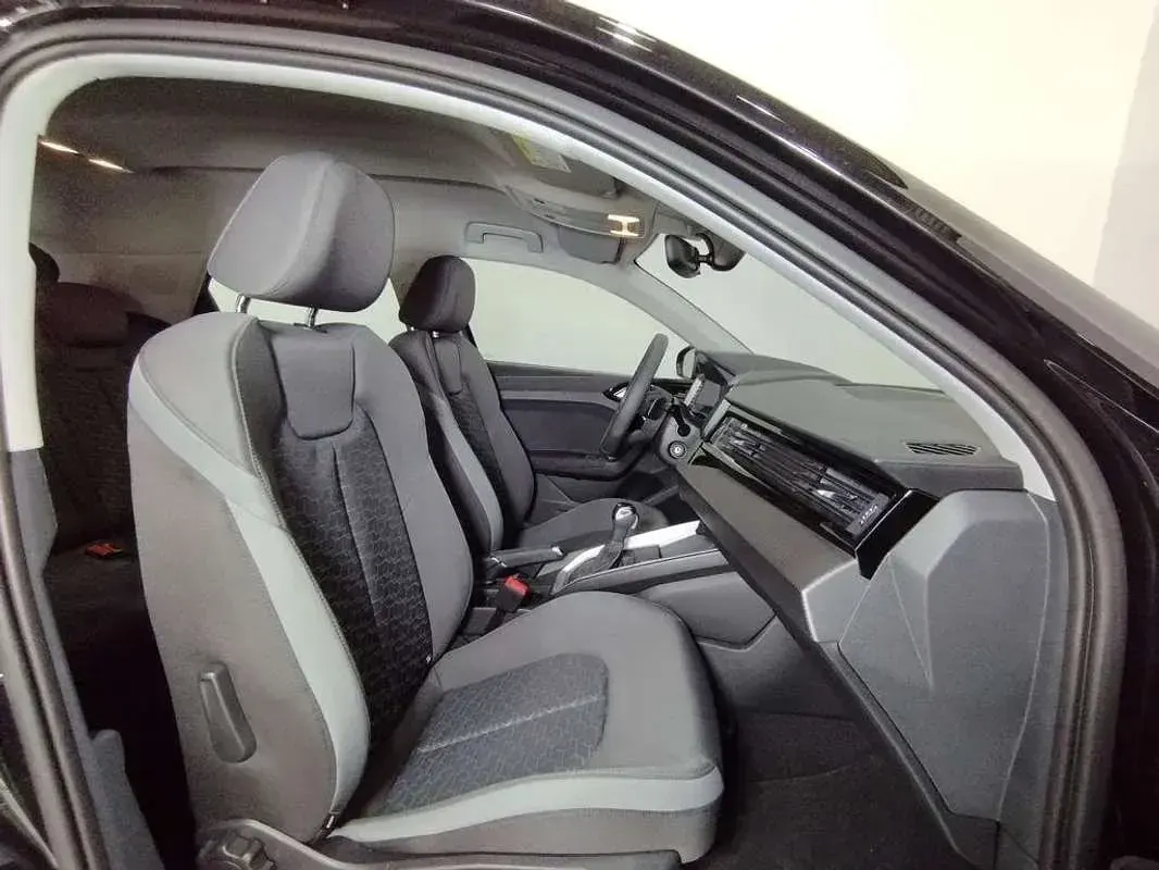 Usado Audi A1 Sportback 116 CV (85 kW) 2025 Negro Utilitario